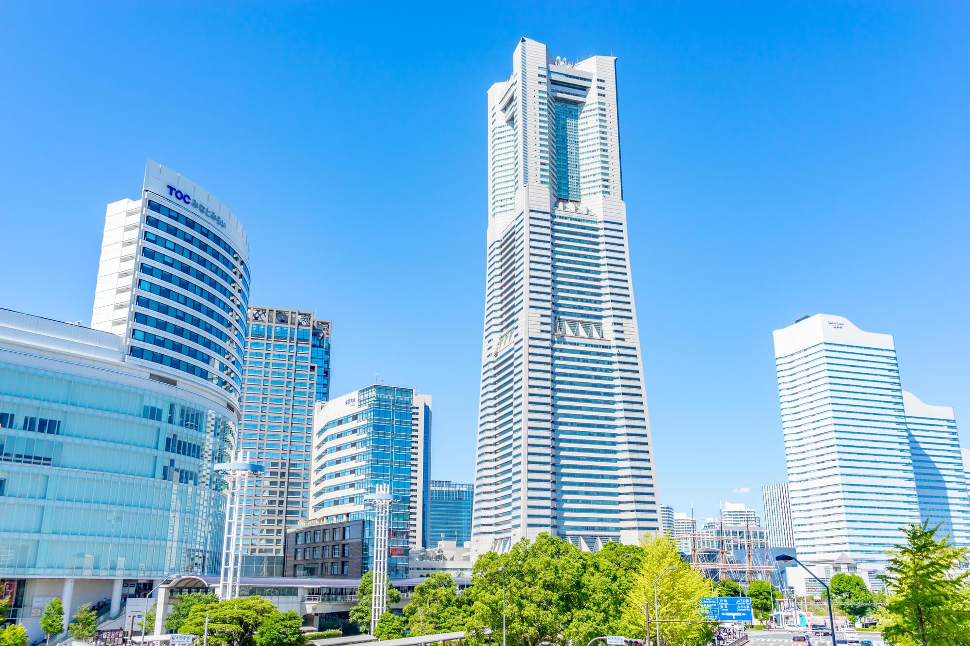 【横浜ランドマークタワーの歴史】開業25周年、まさしくランドマークな建物ができた時代